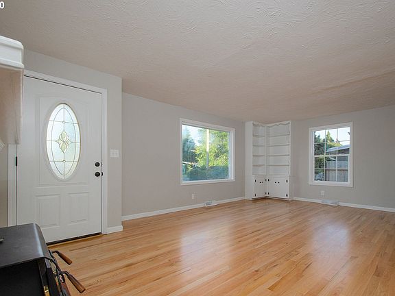 3rd image of 6420 NW Jordan Way