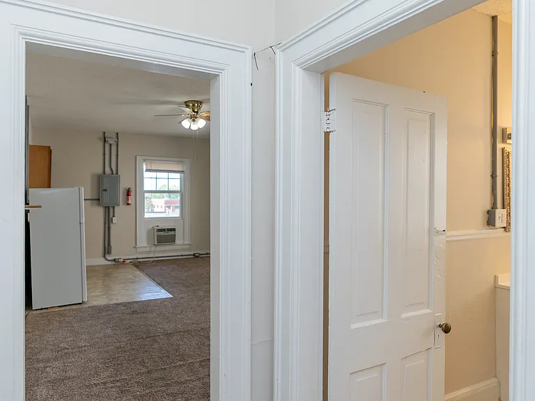 820 Oak St #4 — Photo 7