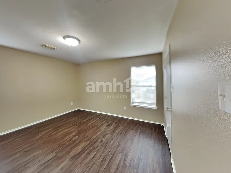 9618 Lasbury Dr — Photo 23