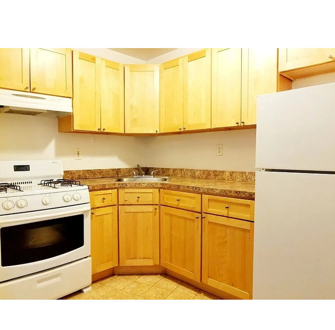 84th Dr, Briarwood — Photo 1