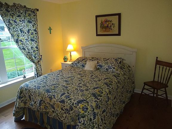 3rd image of 37 Loganberry Ct