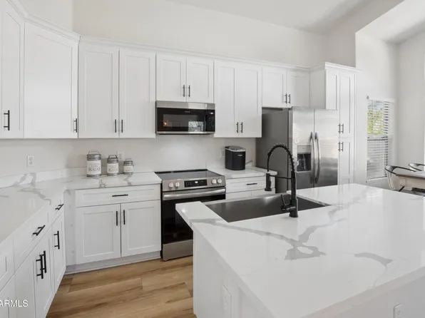 16606 W POST Drive, Surprise, AZ 85388