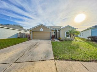 612 Maple Pointe Dr, Seffner, FL 33584