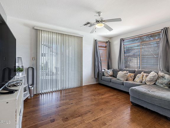 4th image of 1278 E THOMPSON Way