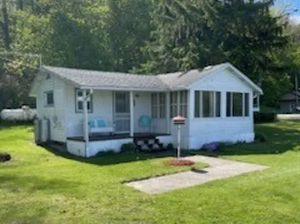 274 Elk Creek Rd, Lake City, PA 16423