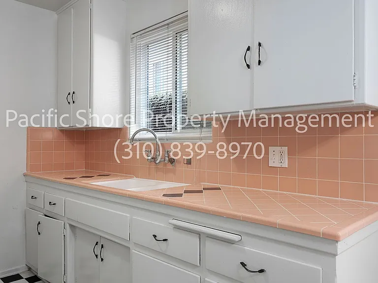 Gorham Apartments — Photo 7