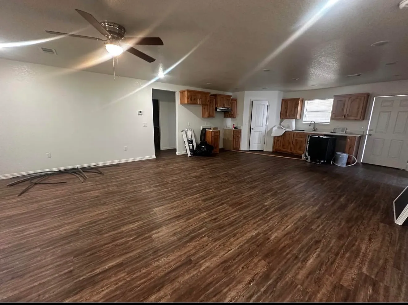 3 bed, 2.0 bath, 1470 sqft, $1,450 — Photo 3