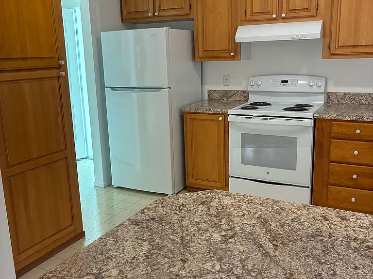 131 Sherwood Rd — Photo 11