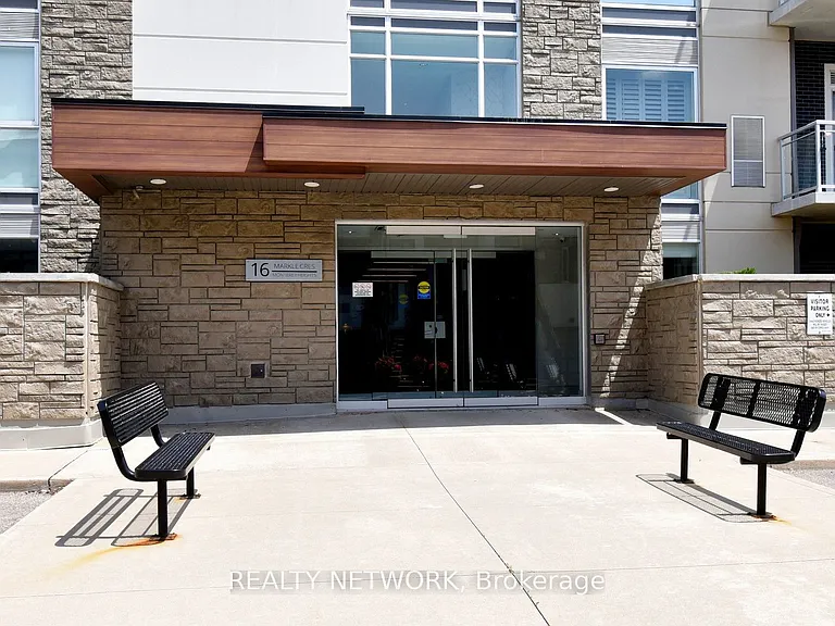 16 Markle Cres #313 — Photo 2