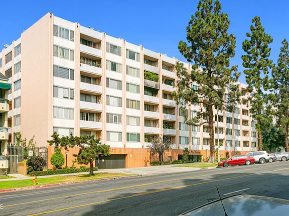 2nd image of 421 S La Fayette Park Pl APT 427
