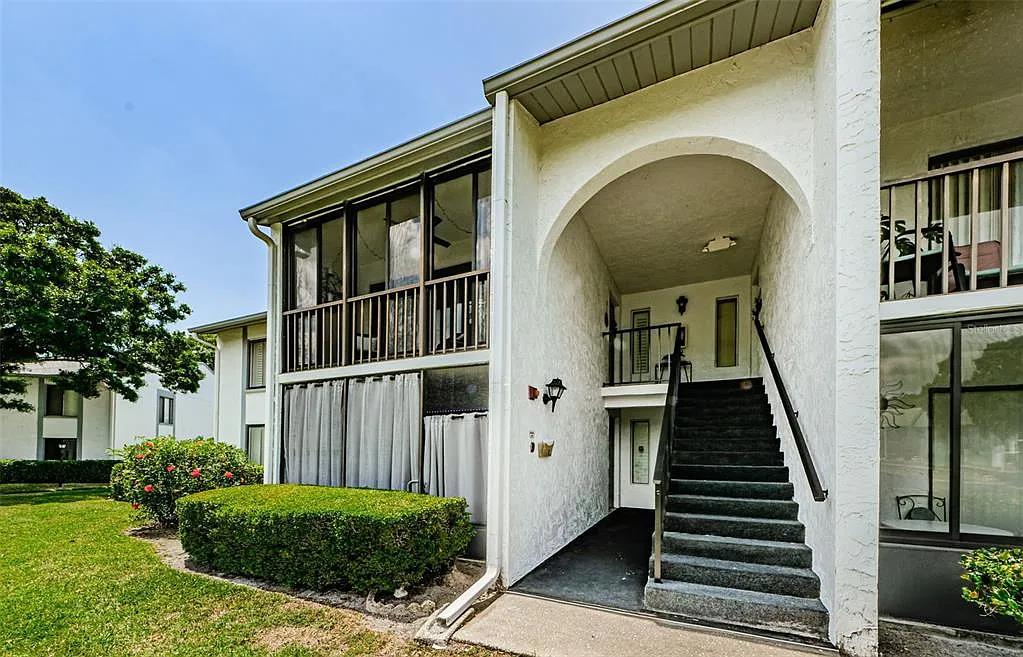 2 bed, 2.0 bath, 1085 sqft, $2,995 — Photo 4