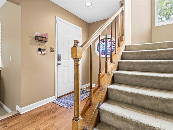 5th image of 916 Forest Pointe Way