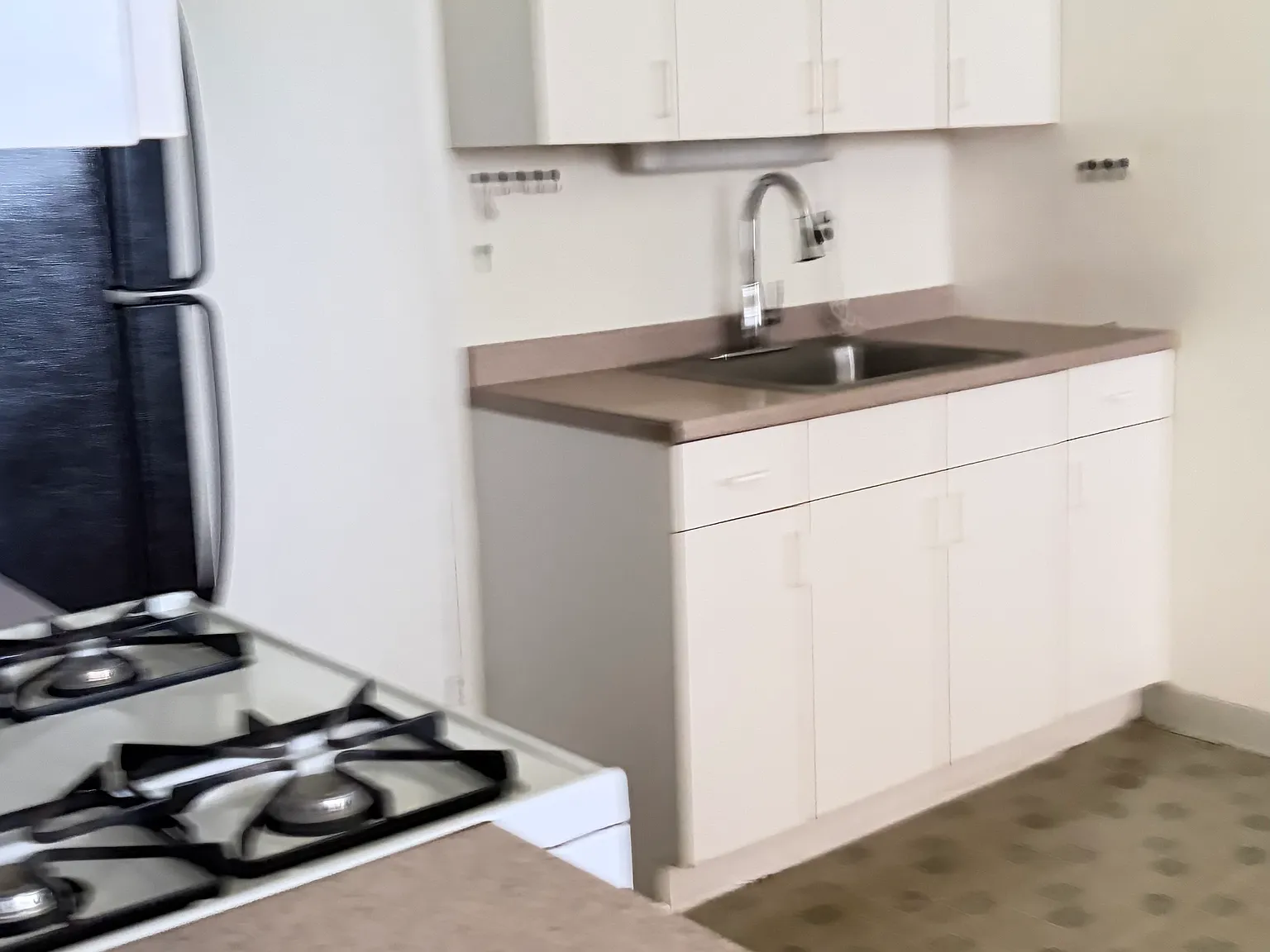 2 bed, $1,400 — Photo 2