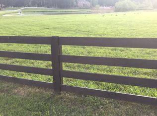 709 Tarpley Rd NW, Kennesaw, GA 30152