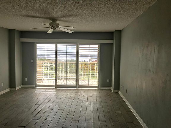 4th image of 3 Oceans West Blvd APT 6B8