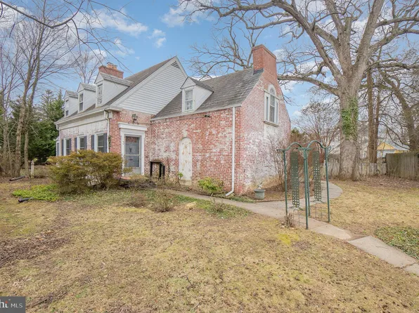 3 Sudbrook Ln, Pikesville, MD 21208