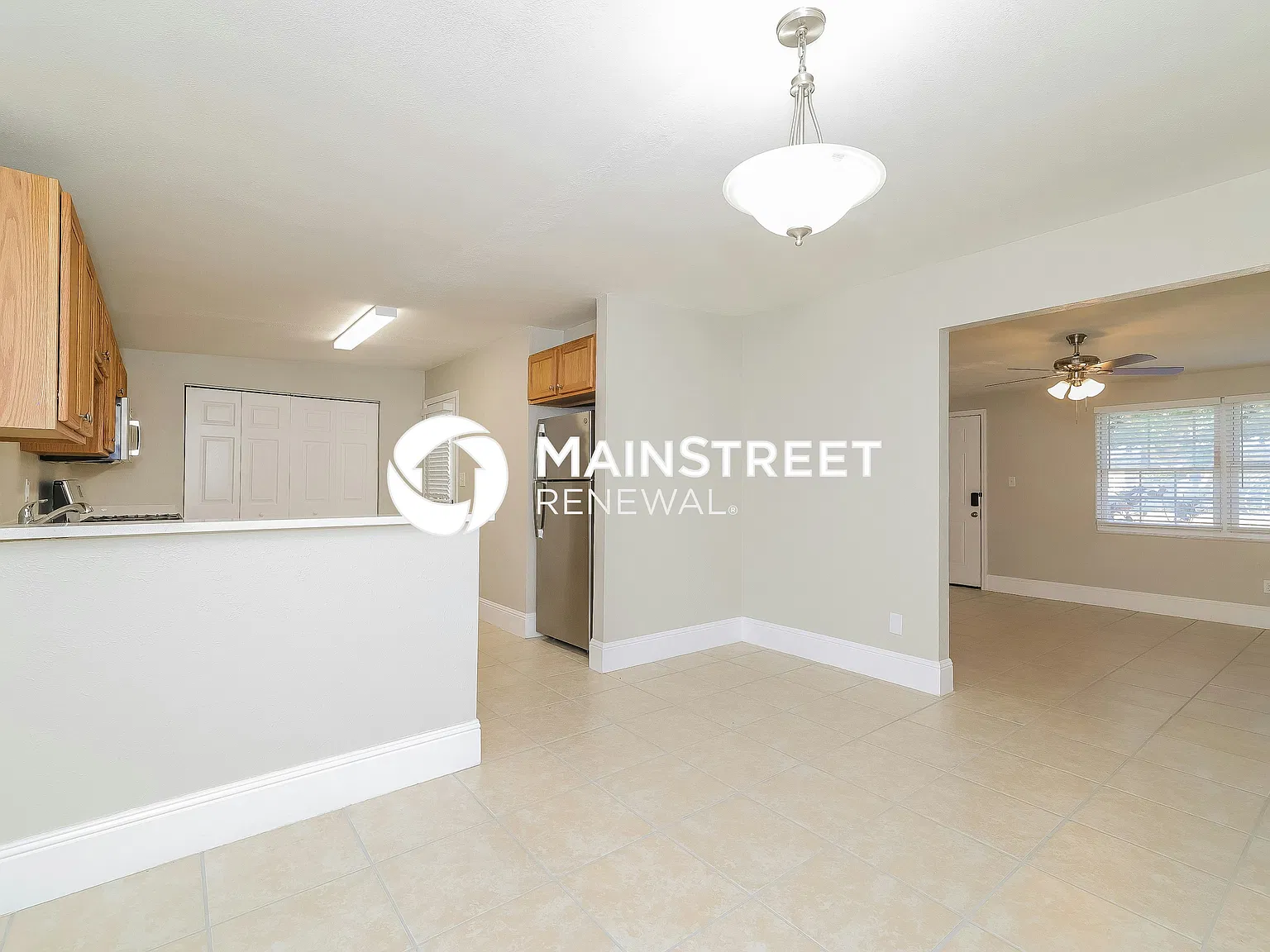 2129 Greenway Dr — Photo 4