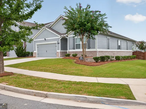 6750 Star Gaze Ct, Flowery Branch, GA 30542