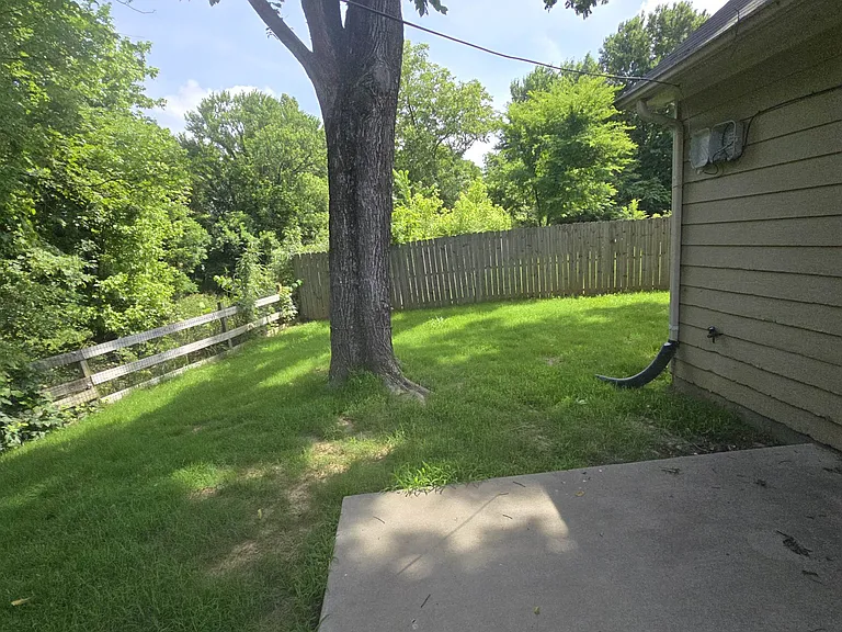2317 Belin Dr — Photo 21