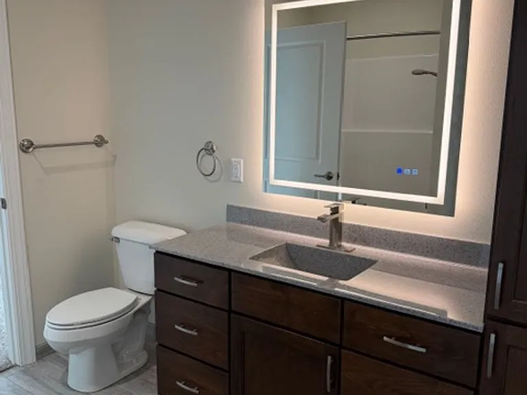 Brand New - War Eagle Apartments in the River Point District — Photo 25