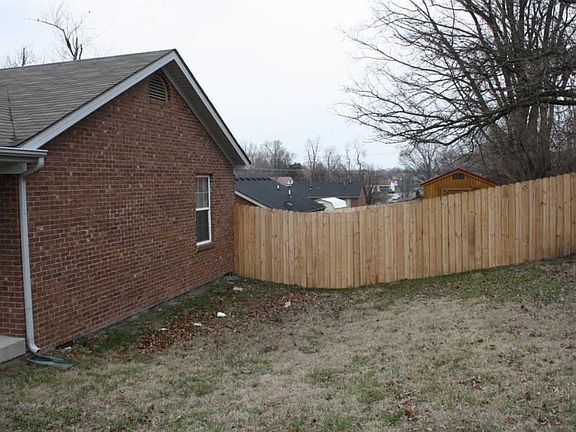 3rd image of 1203 Linden St