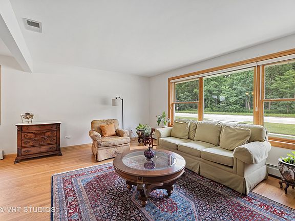 3rd image of 10808 31st St