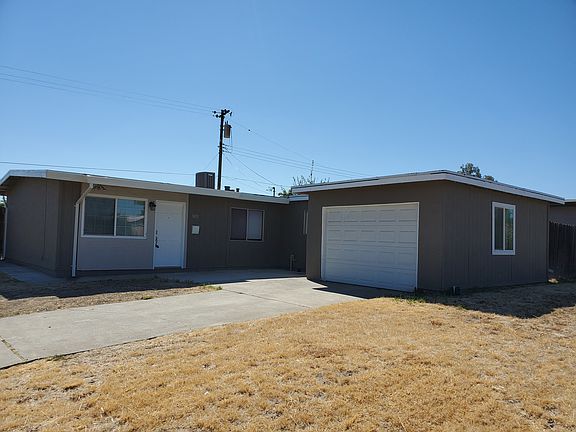 3rd image of 3835 Moonbeam Dr