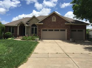 1726 S Aspen Creek Dr, Andover, KS 67002