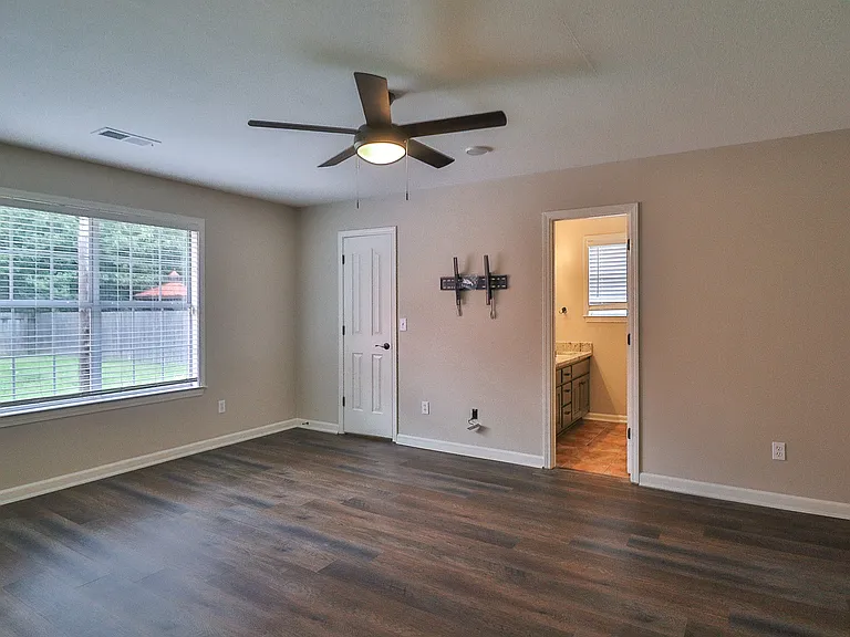 1914 Sandbrook Dr — Photo 20