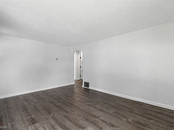 3rd image of 1514 37th St NW