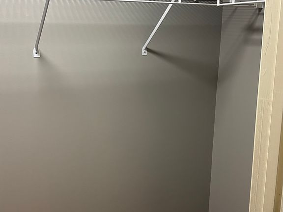 4th image of 3525 Roundtable Way