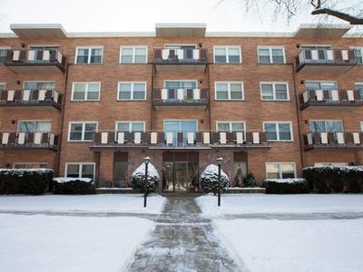 5005 Enfield Ave APT 206, Skokie, IL, 60077