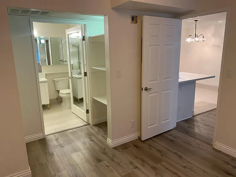 1726 Winona Blvd #107 — Photo 6