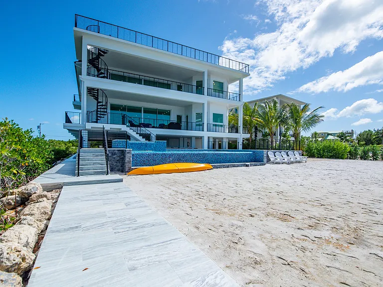 528 Bay Shore Dr — Photo 103