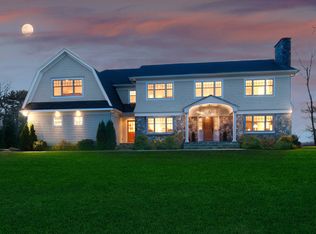 4 Highgate Rd, Riverside, CT 06878