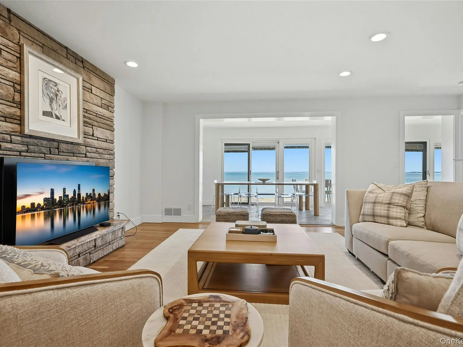 4 bed, 2.0 bath, 2000 sqft, $18,500 — Photo 4