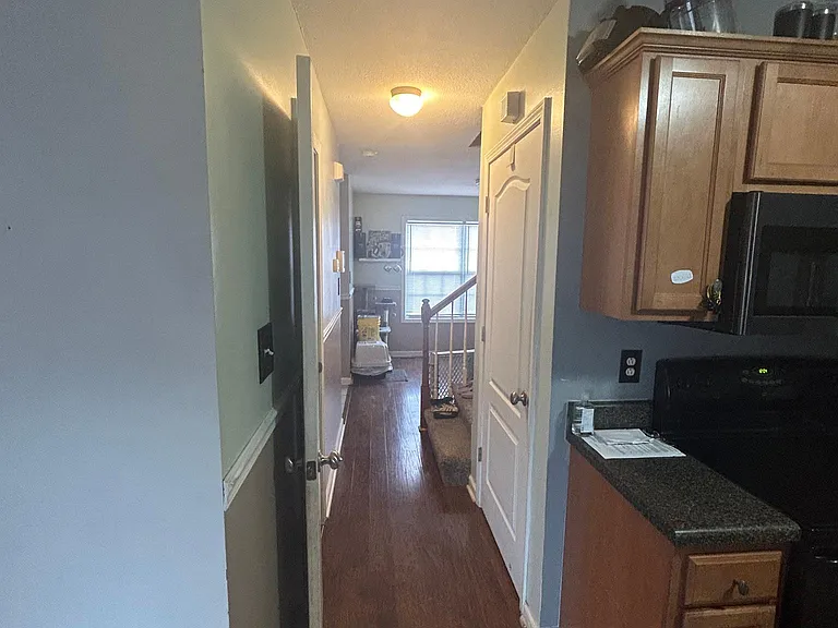 367 Andrew Dr — Photo 7