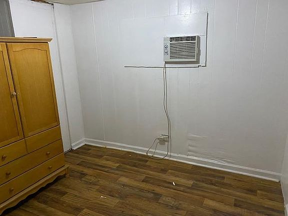 3rd image of 630 Log Cabin Dr