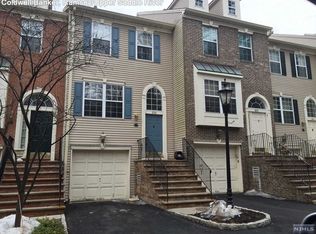 836 Roanoke Ct, Ramsey, NJ 07446