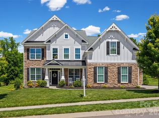 323 Forsythia Ln, Tega Cay, SC 29708