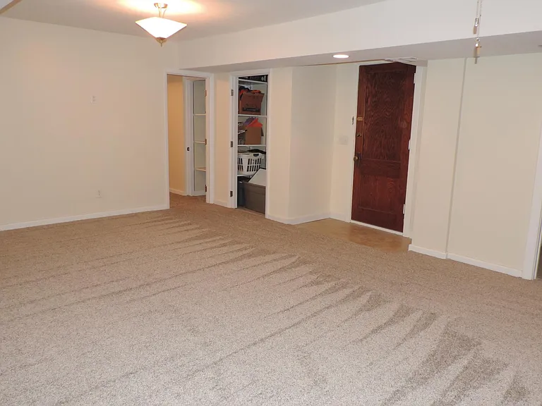 422 W 8th Ave #2 — Photo 6