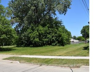 S Beech Daly, Dearborn Heights, MI 48125