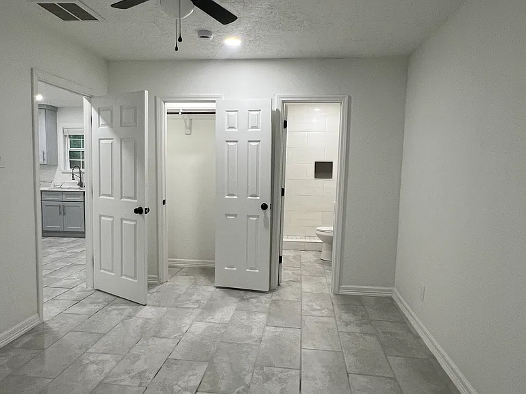 10506 Chesterfield Dr — Photo 12