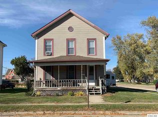 214 E Pleasant St, Maquoketa, IA 52060