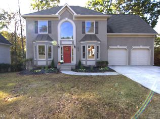 885 River Overlook Dr, Lawrenceville, GA 30043