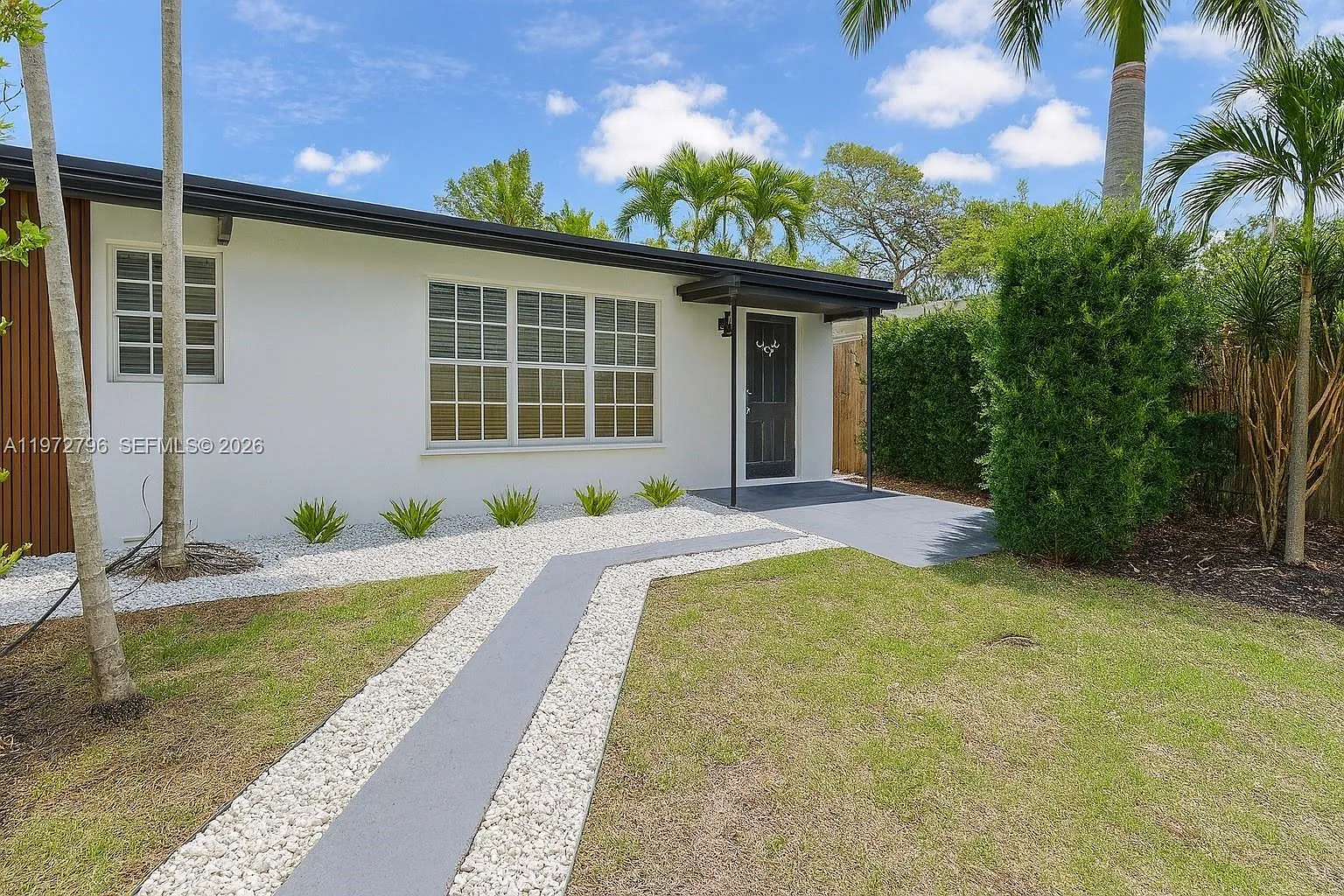 Oakland Park — Photo 1