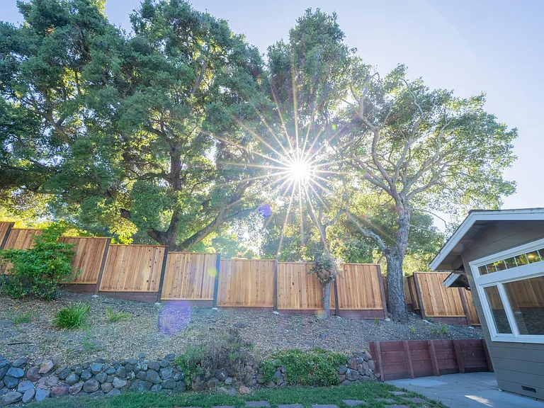 11 Edgewood Ct — Photo 46