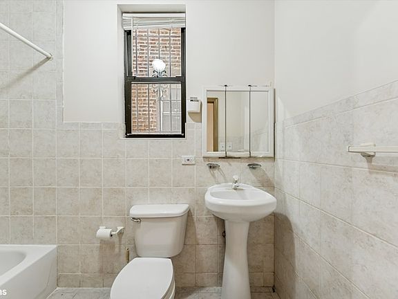5th image of 78-14 Woodside Ave #2