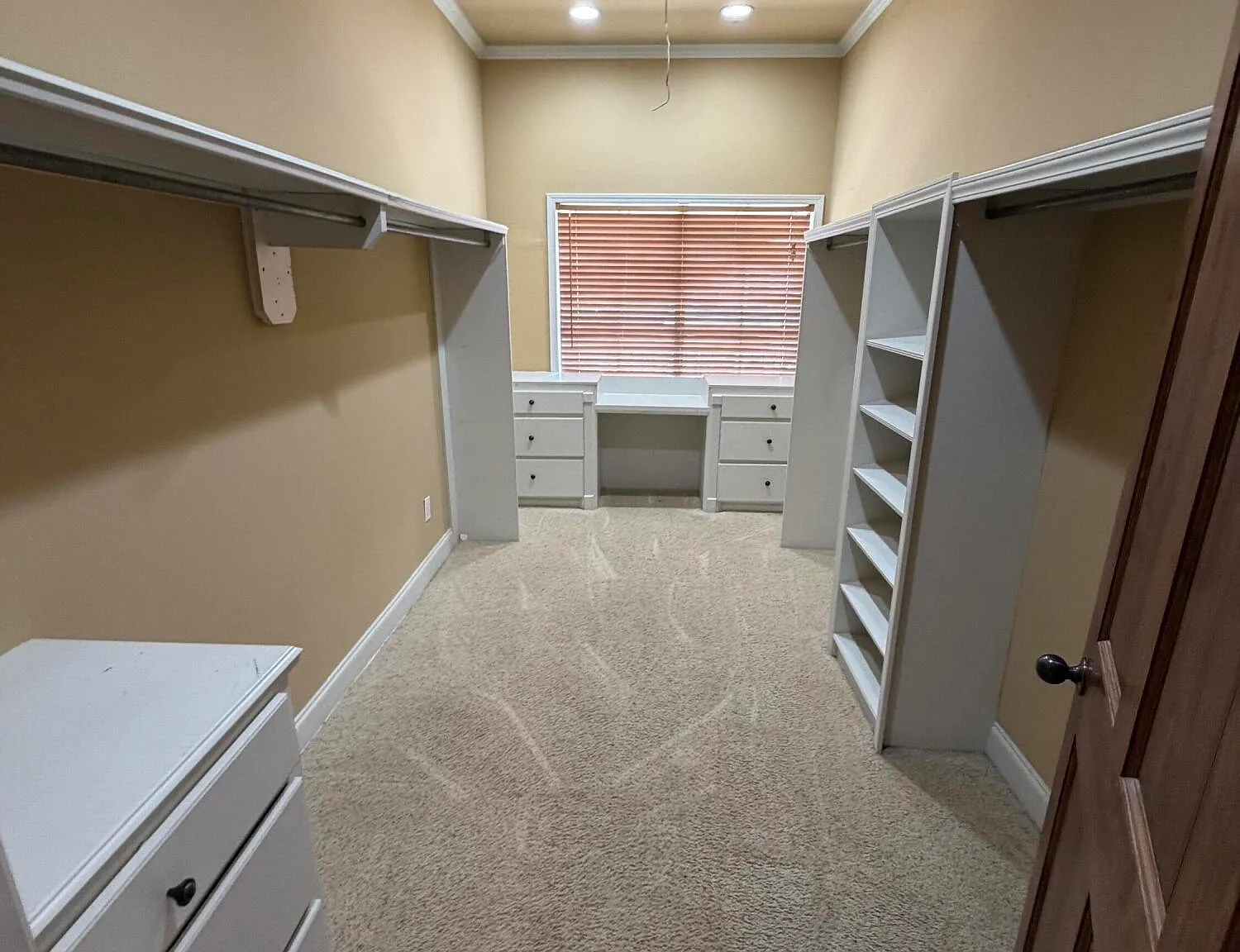 1 bed, 1.0 bath, 900 sqft, $1,200 — Photo 4