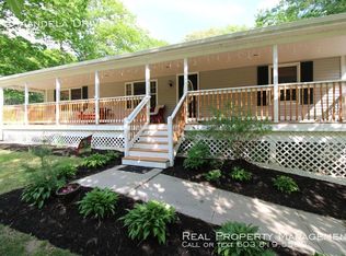 14 Mandela Dr, Rochester, NH 03868